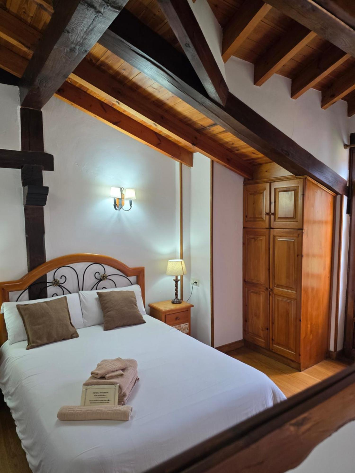 Hotel Rural El Sestil Dobres Eksteriør bilde